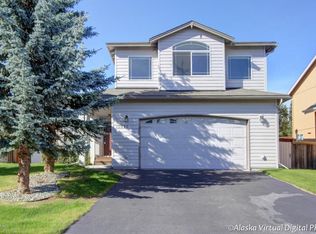 10820 Northfleet Dr, Anchorage, AK 99515