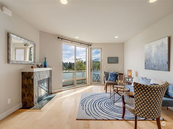 4th image of 10536 24th Ave NE