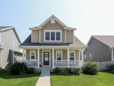 1823 Autumn Lake Parkway, Madison, WI, 53718