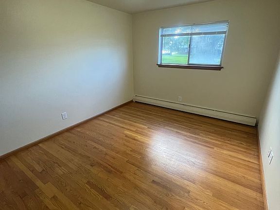 5th image of 5414 58th Ave #17