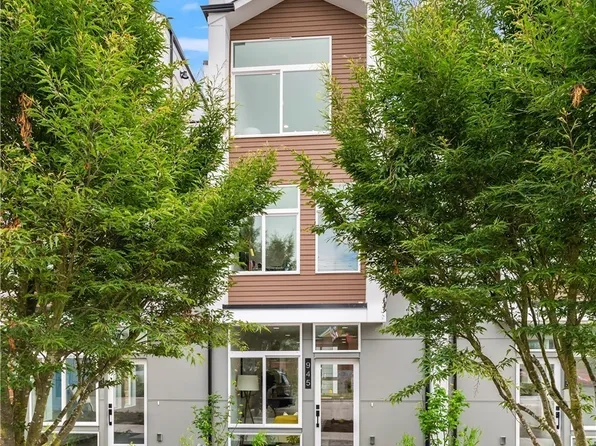 945 NW 56th Street, Seattle, WA 98107