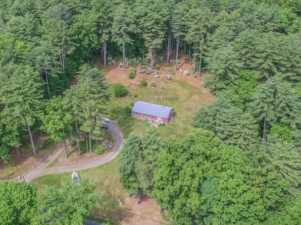 477 River Rd, Deerfield, MA 01342