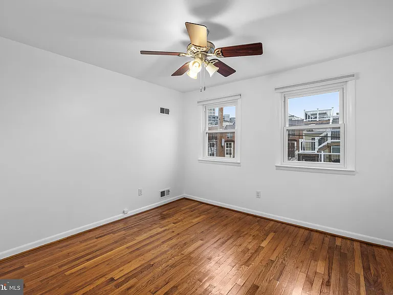 1437 Towson St — Photo 21