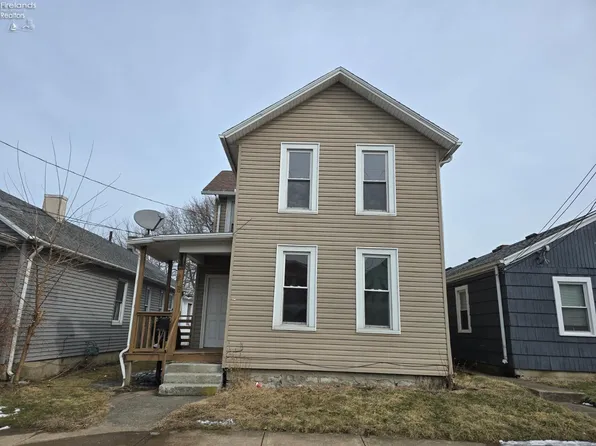 216 Lawrence St, Sandusky, OH 44870