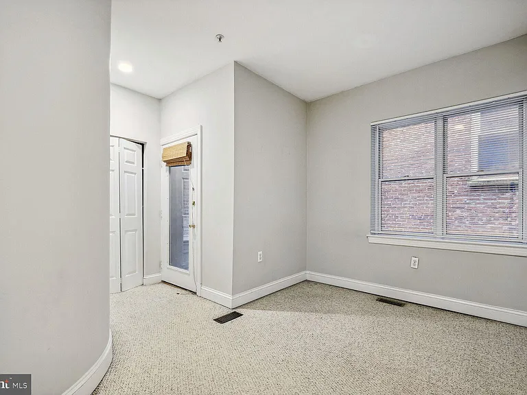 1417 Chapin St NW #203 — Photo 14