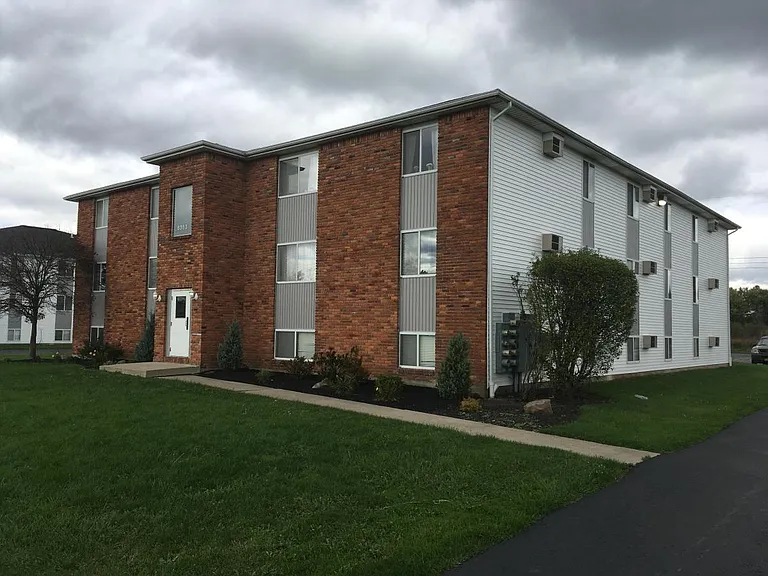 6363 Robinson Rd — Photo 1