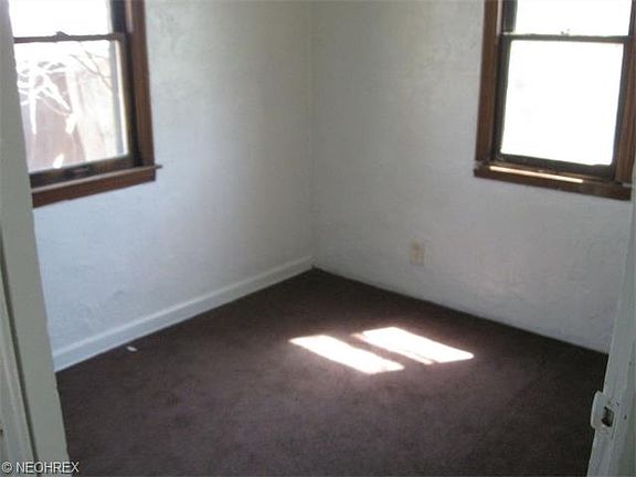5th image of 273 Dobbs Ct