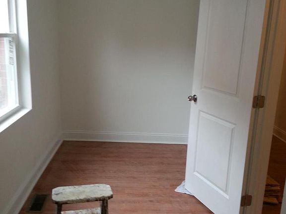 3rd image of 211 S 45th St