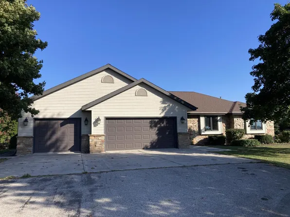9801 Hartmann ROAD, Oostburg, WI 53070