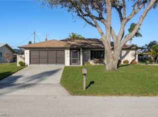 4407 SE 12th Pl, Cape Coral, FL 33904