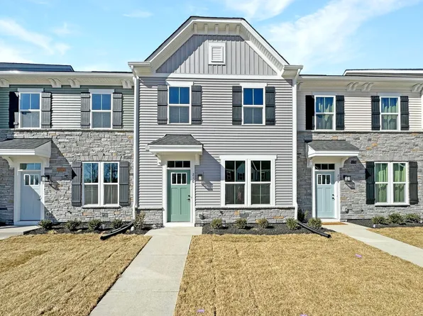 216 Orange Blossom Run, Sandston, VA 23150