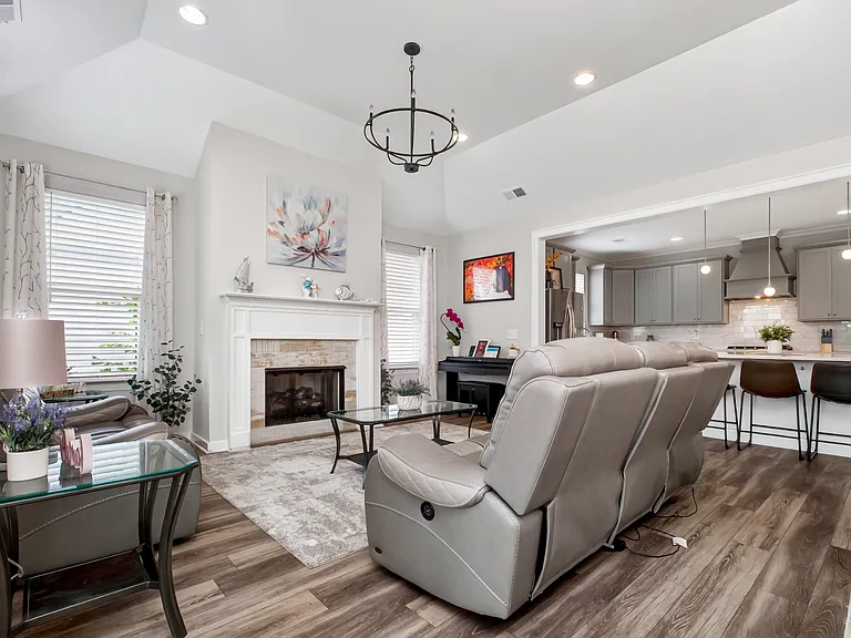 4040 Olivia Rd — Photo 8