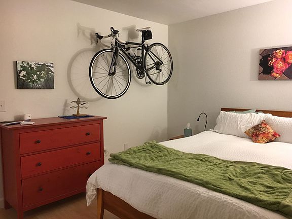 5th image of 30 Arbor Ct