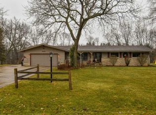 14901 W Rogers Dr, New Berlin, WI 53151