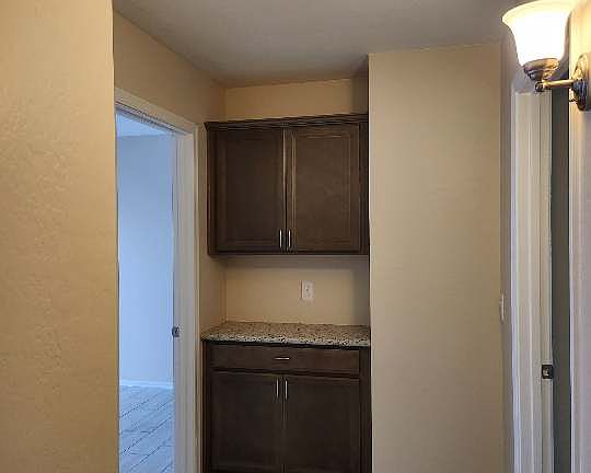 5th image of 3131 N 72nd Ave