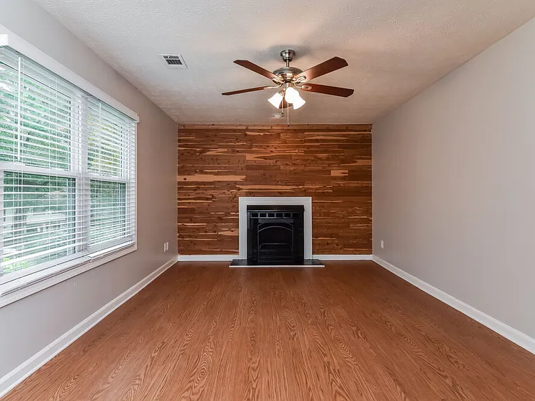 3939 Valley Brook Rd — Photo 7