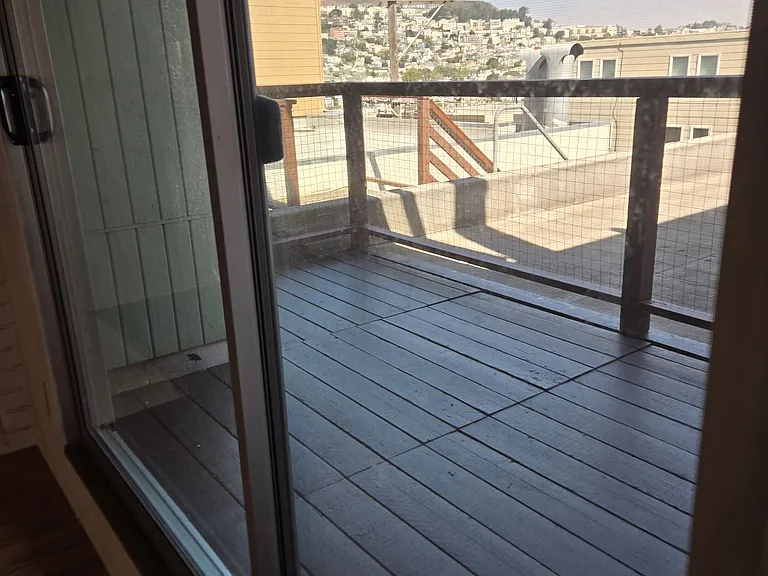 4135 Cesar Chavez St #5 — Photo 3