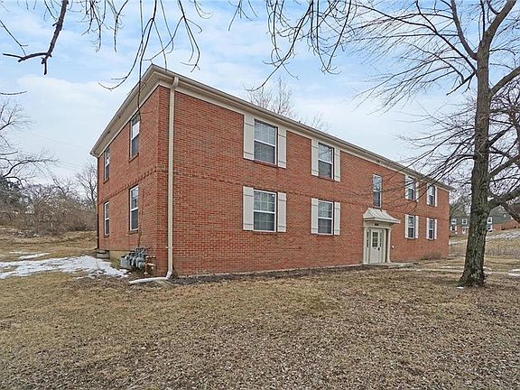 3rd image of 8624 Countryshire Ln