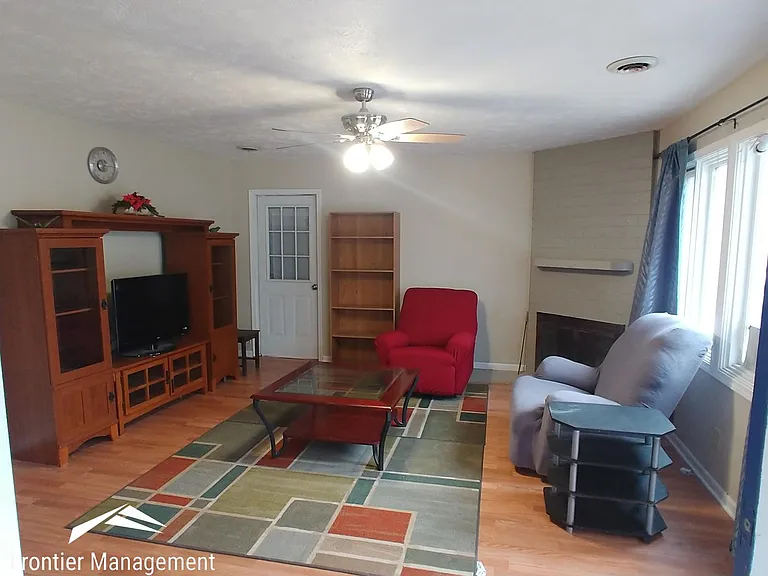 2417 Galloway Dr — Photo 4