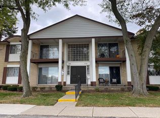 29201 Hayes Rd APT G4, Warren, MI 48088