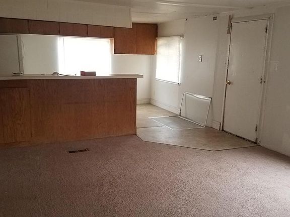 4th image of 121 N Contor Ave #121