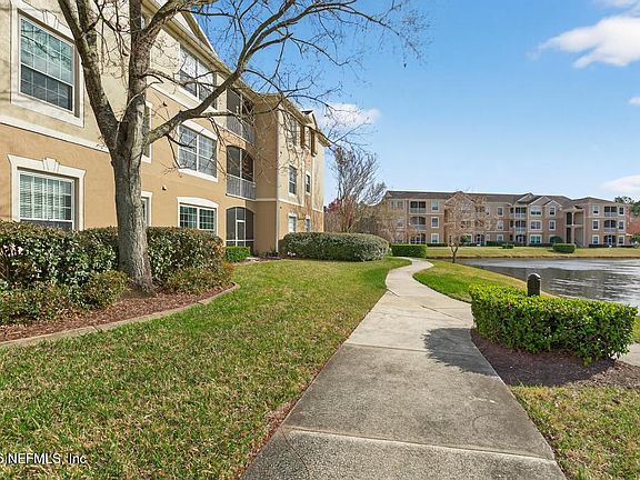 4th image of 7990 BAYMEADOWS Road E #307