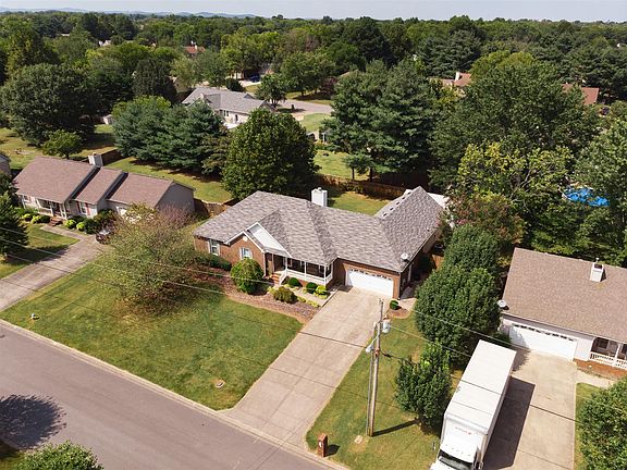 3rd image of 2418 Riverstone Dr