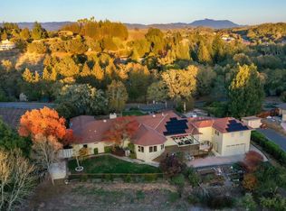 221 Chiquita Rd, Healdsburg, CA 95448