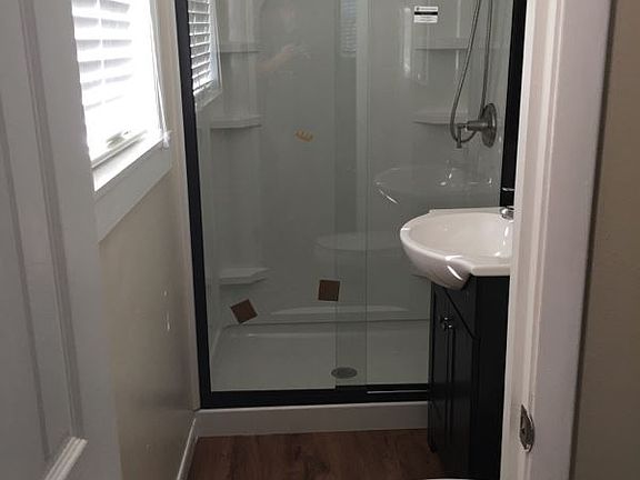 5th image of 2109 Glendale Dr