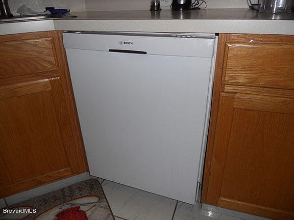 4th image of 4603 Radford Ln
