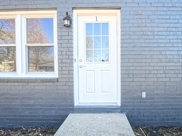 16th St Apartments, 424 16th St #1, Perry, IA 50220