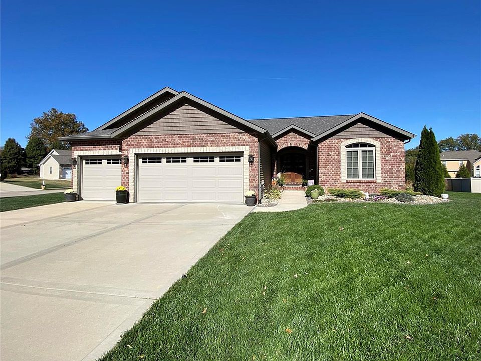 1st image of 8735 Cardinal Creek Dr