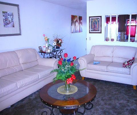 3rd image of 6261 Roselle Ave APT E