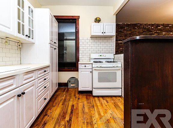 2nd image of 803 Nostrand Ave #2RF