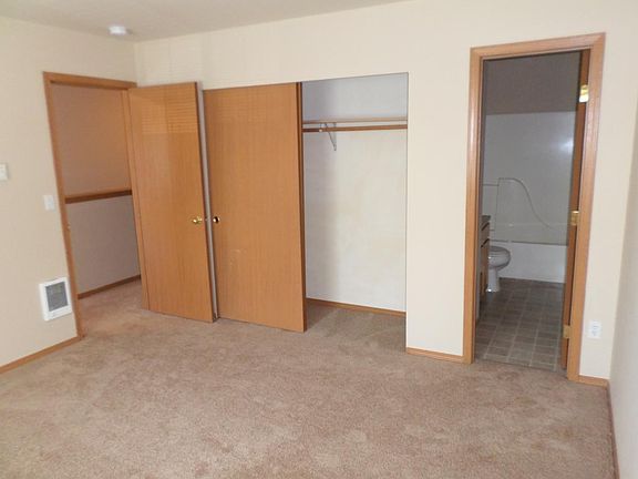 3rd image of 2405 Conger Ave NW APT A