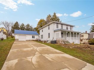 203 3rd St, Bentleyville, PA 15314