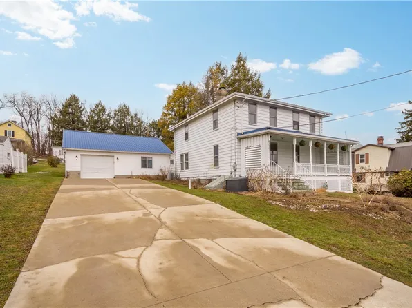 203 3rd St, Bentleyville, PA 15314