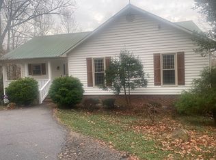 79 Old McElhaney Rd, Greenville, SC 29617