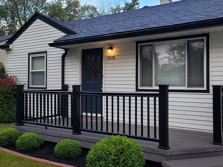 23092 Pilgrim Ave — Photo 1