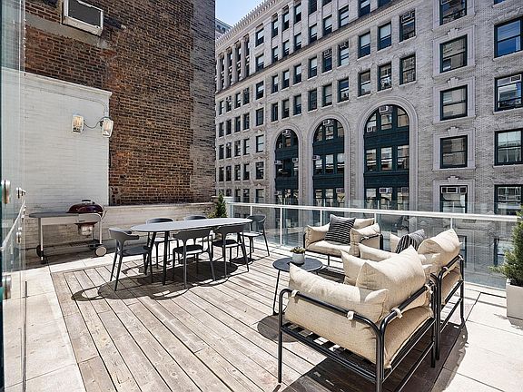 2nd image of 3 W 13th St Fl 7