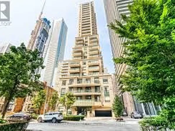 35 Hayden St #3102, Toronto, ON M4Y 3C3