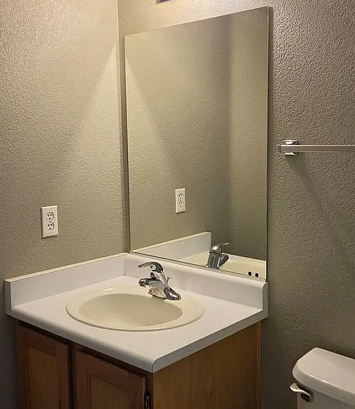 690 Barbary Coast Ave — Photo 3