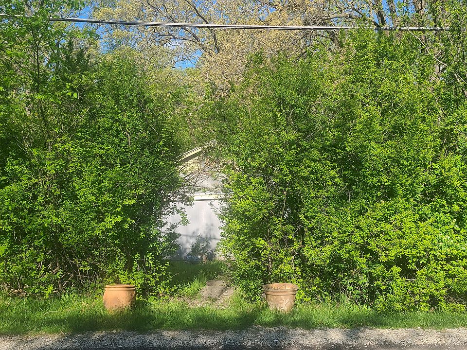 1st image of 38950 N Hickory St