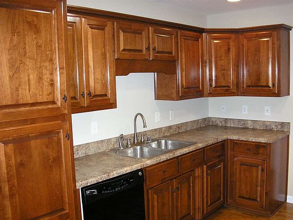 3rd image of 476 Fonso Cir