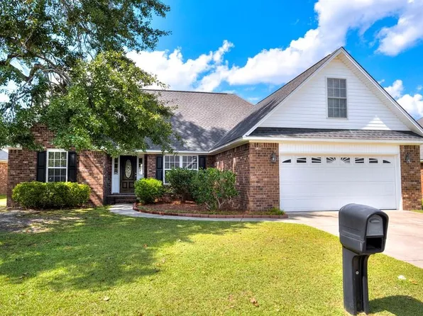 404 Continental Dr, Sumter, SC 29154