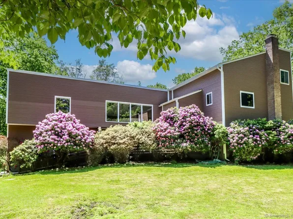 5 Great Rocks Place, Wilton, CT 06897