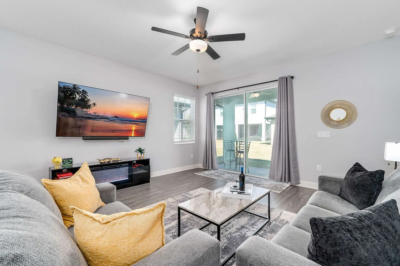 3 bed, 2.0 bath, 1496 sqft, $3,243 — Photo 2