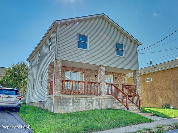 3rd image of 79 Davenport St