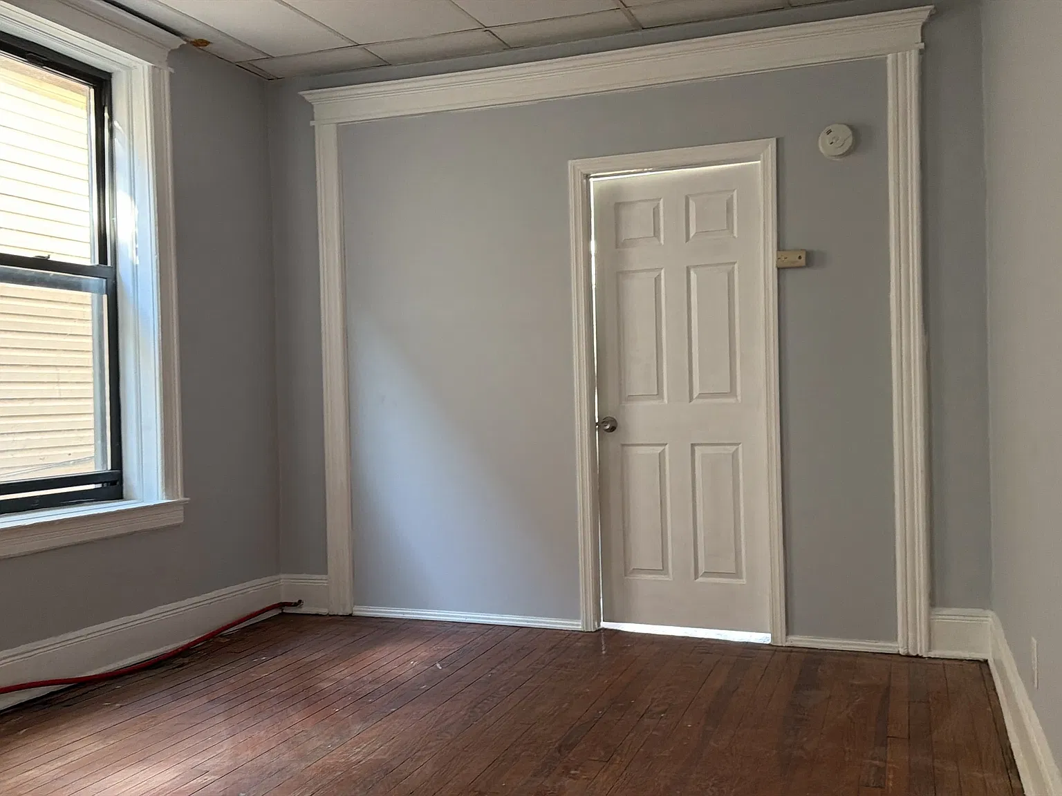 3 bed, $2,150 — Photo 2