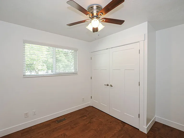 9062 S Daybreak Dr — Photo 17